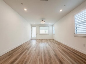 914 Lucent St in El Dorado Hills, CA - Foto de edificio - Building Photo