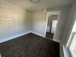 420 E Indiana St in Newark, OH - Building Photo - Building Photo