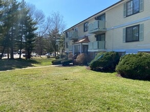 4300 Buckman Rd, Unit M in Alexandria, VA - Building Photo - Building Photo