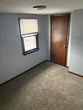 404 E Wood St in Lowellville, OH - Building Photo - Building Photo