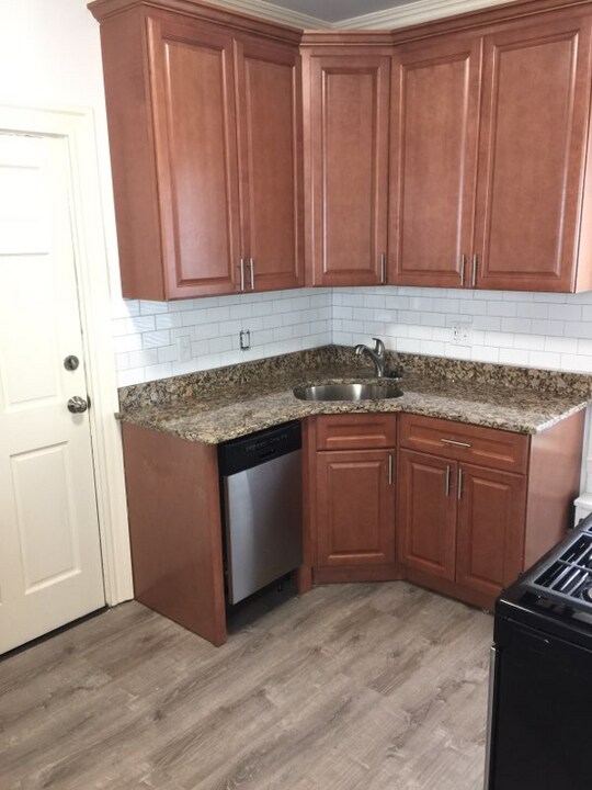 349 Thayer St, Unit 2F in Providence, RI - Building Photo