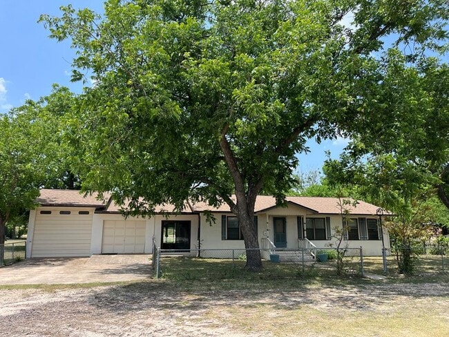 property at 899B Harper Rd