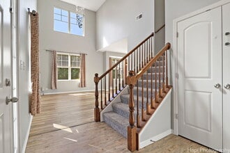 672 Anchorage Ct in Pingree Grove, IL - Building Photo - Building Photo