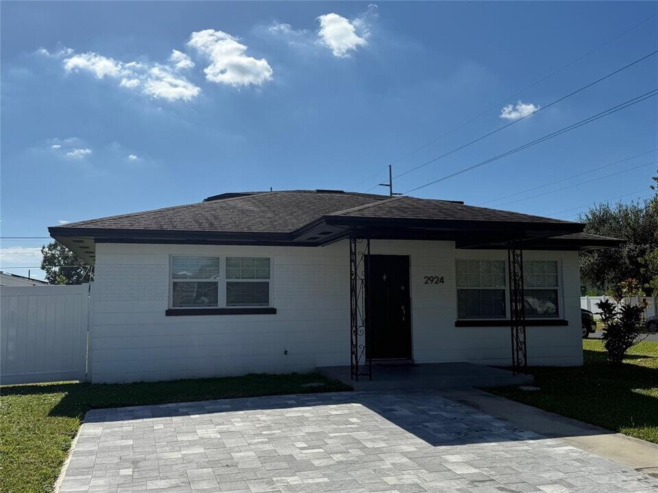 2924 W Braddock St in Tampa, FL - Building Photo