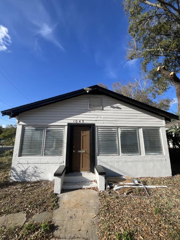 property at 1045 W Gore St