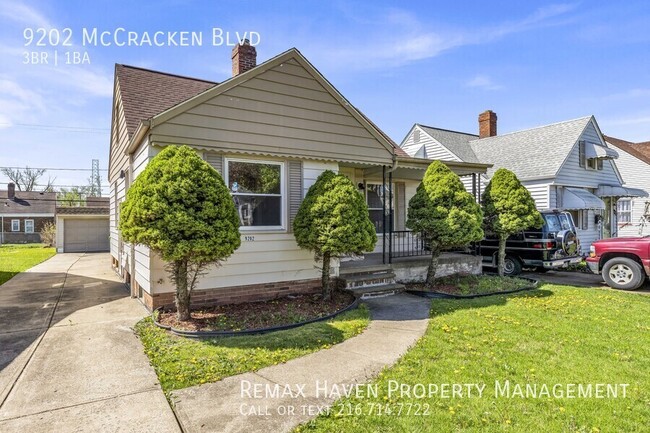 9202 McCracken Rd in Garfield Heights, OH - Building Photo - Building Photo
