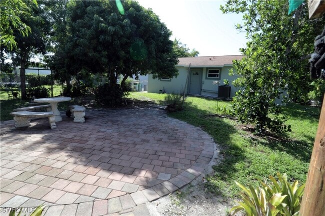 5458 Martin St in Naples, FL - Building Photo - Building Photo