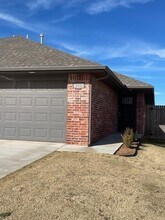 913 Coles Creek in Yukon, OK - Building Photo - Building Photo