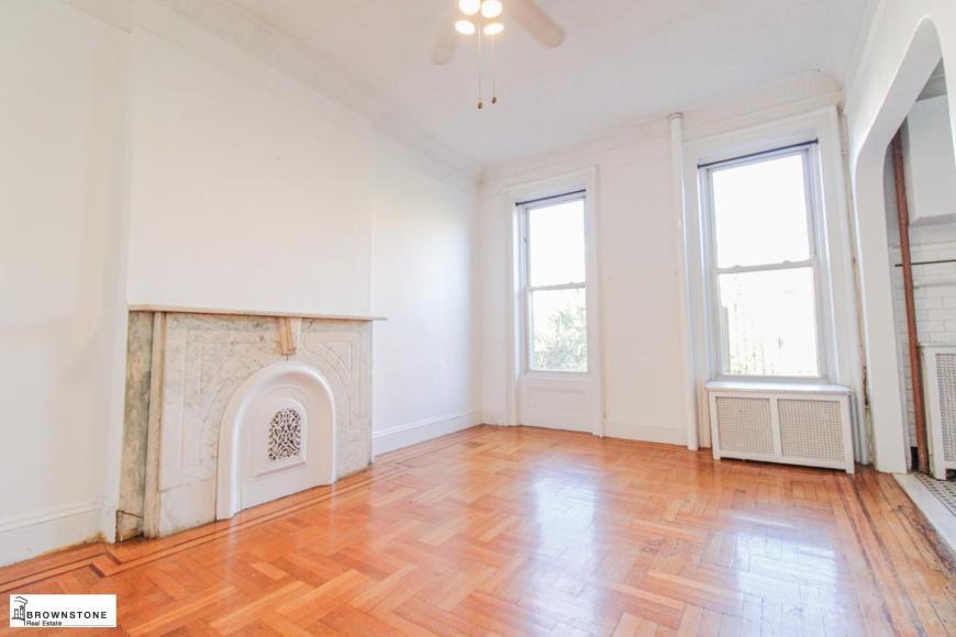 25 2nd Pl in Brooklyn, NY - Building Photo