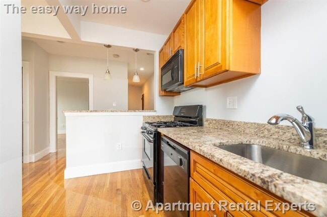 136 Highland Ave, Unit #17