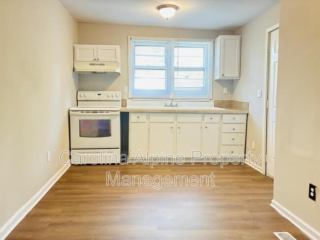 202 W Sullivan St in Gastonia, NC - Building Photo - Building Photo