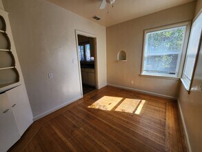 3911 33rd St in Sacramento, CA - Building Photo - Building Photo