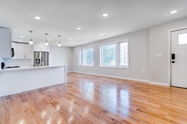 1521 41st St in North Bergen, NJ - Building Photo - Building Photo