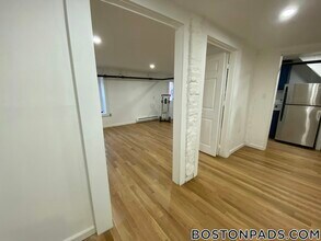 686 Parker St in Boston, MA - Building Photo - Building Photo