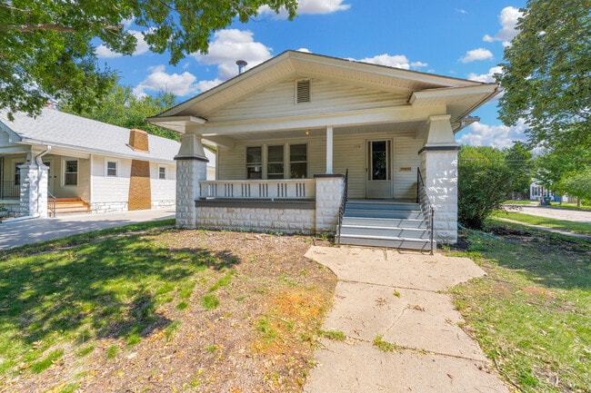 property at 156 S Estelle St