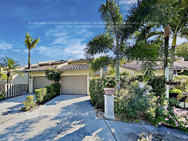 property at 1981 Canterbury Cir