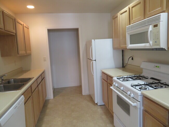 709 Mattern Orchard Dr in Hollidaysburg, PA - Building Photo - Building Photo