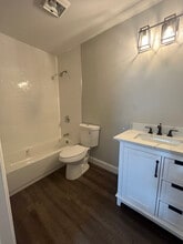 5202 Wyoming Ave in Nashville, TN - Building Photo - Building Photo