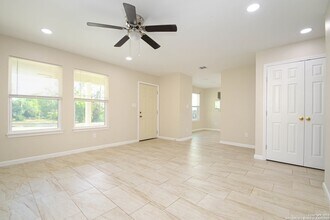 1638 Peck Ave in San Antonio, TX - Building Photo - Building Photo