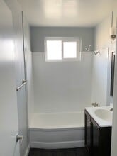 12648 Paddison Ave in Norwalk, CA - Foto de edificio - Building Photo