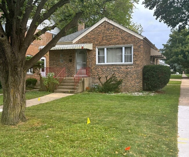 property at 9119 Southview Ave