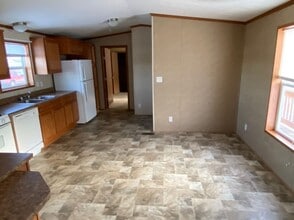 863 Bab Dr in Dickinson, ND - Building Photo - Building Photo