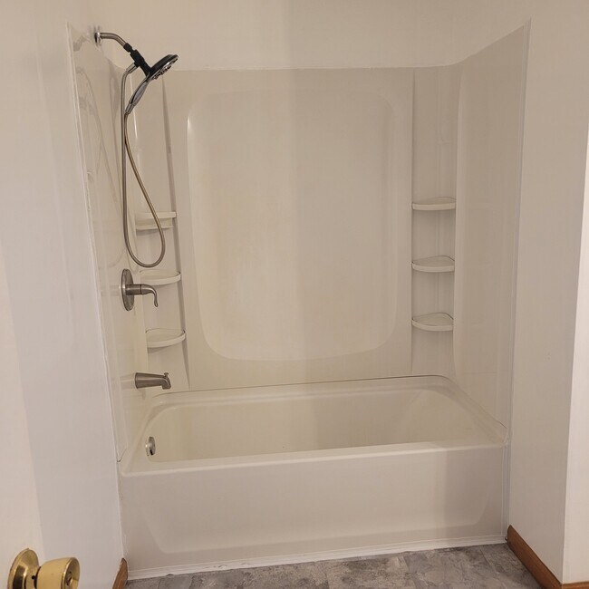 203 Stafford Rd, Unit Duplex in Millport, NY - Foto de edificio - Building Photo