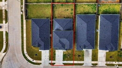 7811 Bel Fiore Dr in Richmond, TX - Building Photo - Building Photo