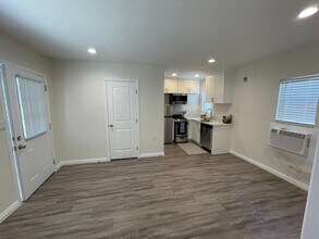 1415 S Marengo Ave-Unit -#C in Alhambra, CA - Building Photo - Building Photo
