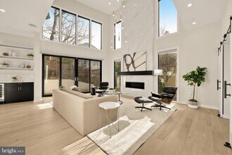 4913 Sherier Pl NW in Washington, DC - Building Photo - Building Photo