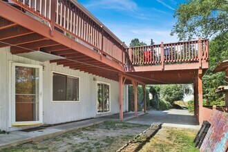 3204 Allen Ave in Bellingham, WA - Building Photo - Building Photo