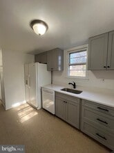 1331 E Longview Dr in Woodbridge, VA - Building Photo - Building Photo