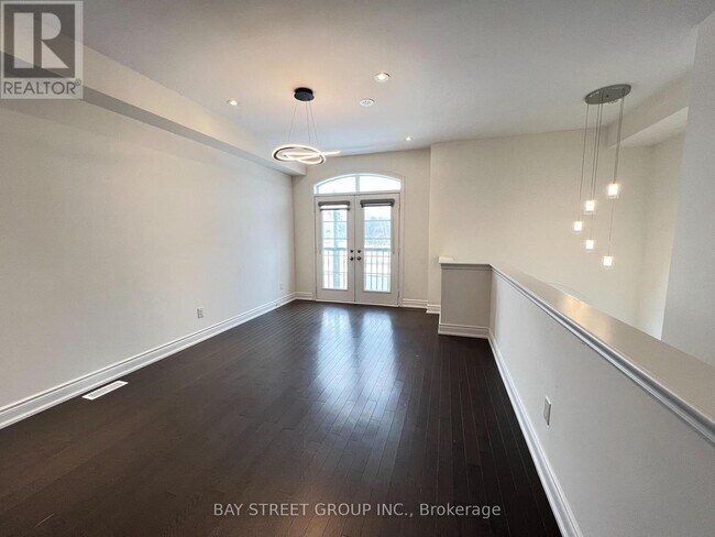 4122 Hwy 7 in Markham, ON - Building Photo - Building Photo