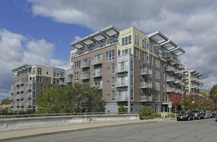 Flux in Minneapolis, MN - Building Photo