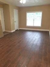 5631 Belarbor St in Houston, TX - Building Photo - Building Photo