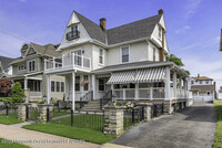 210 8th Ave in Belmar, NJ - Foto de edificio - Building Photo