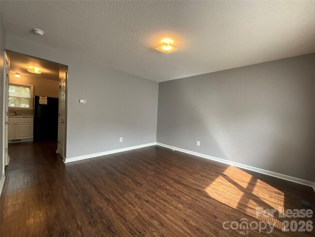 206 W 15th St in Newton, NC - Building Photo - Building Photo