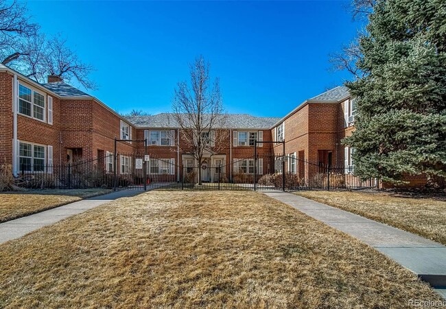 property at 2823 Jasmine St