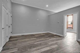 27 Main St in Middleport, NY - Building Photo - Building Photo