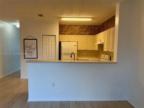 2239 SE 25th Ave in Homestead, FL - Building Photo - Building Photo