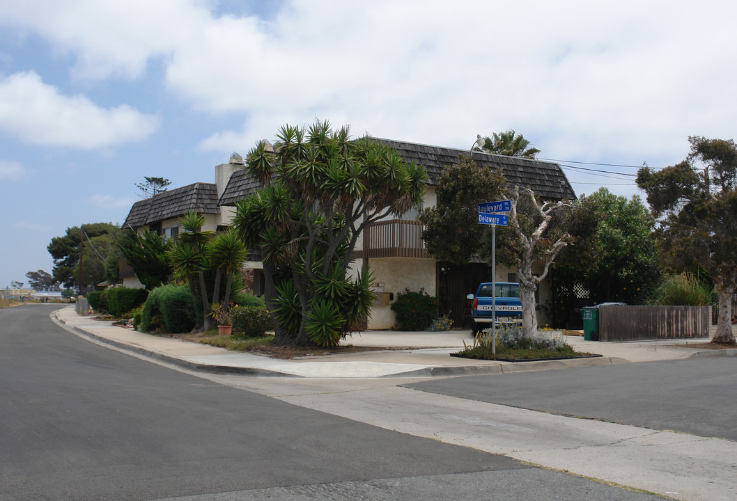 345 Delaware St in Imperial Beach, CA - Building Photo