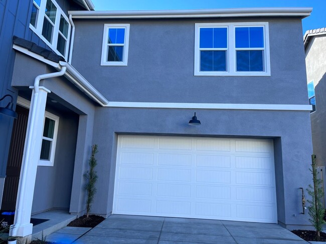 4077 Pomelo Dr in Corona, CA - Foto de edificio - Building Photo