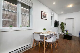 3776 De Bullion Rue in Montréal, QC - Building Photo - Building Photo