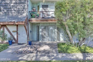 350 Thunderbird Dr, Unit 55 in El Paso, TX - Building Photo