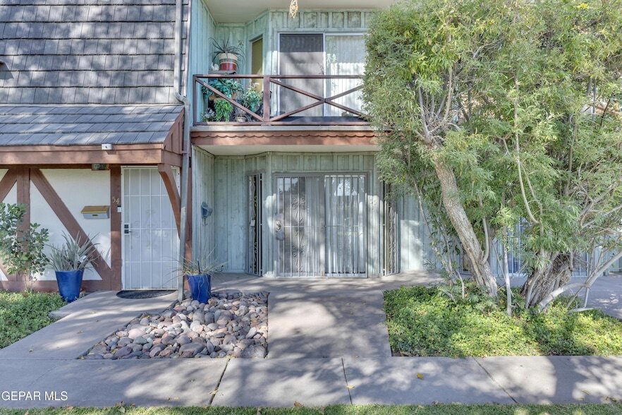 350 Thunderbird Dr, Unit 55 in El Paso, TX - Building Photo
