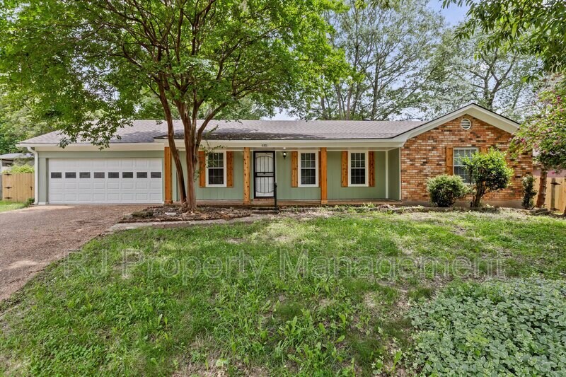 5773 Redbud Cove in Horn Lake, MS - Foto de edificio