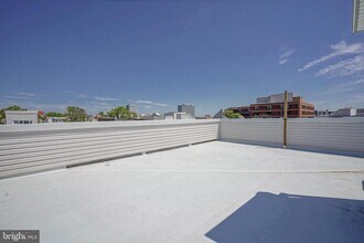 1710 Cambridge St in Philadelphia, PA - Building Photo - Building Photo