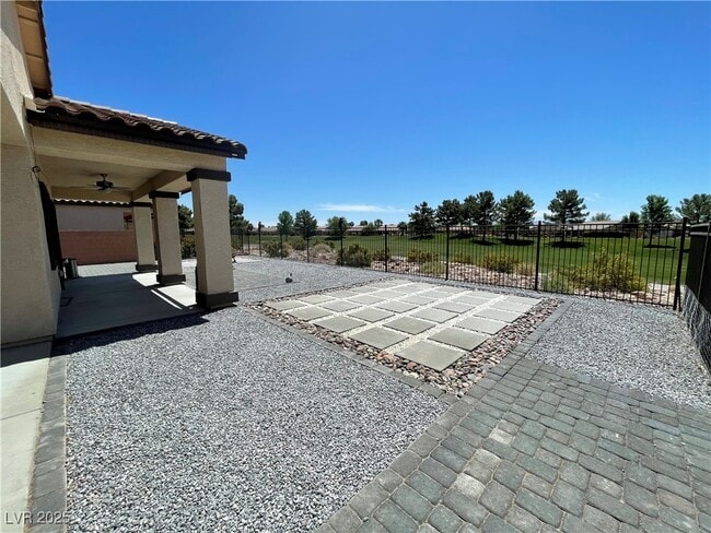 property at 5341 E La Campana Dr