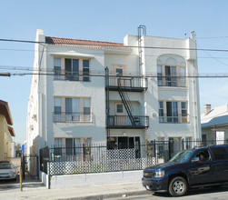 1129 N Madison Ave in Los Angeles, CA - Building Photo - Building Photo