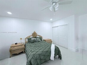 4600 W 8th Ave in Hialeah, FL - Building Photo - Building Photo